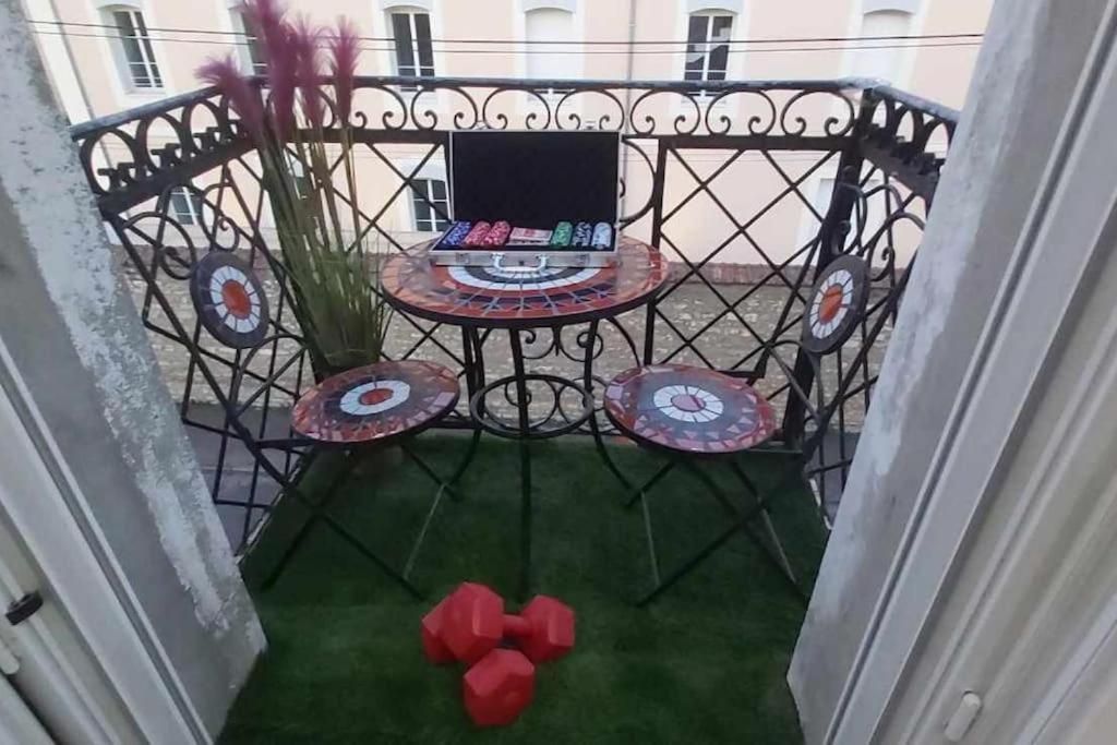 Les Suite Appartement A Chalon Sur Saone Eksteriør bilde