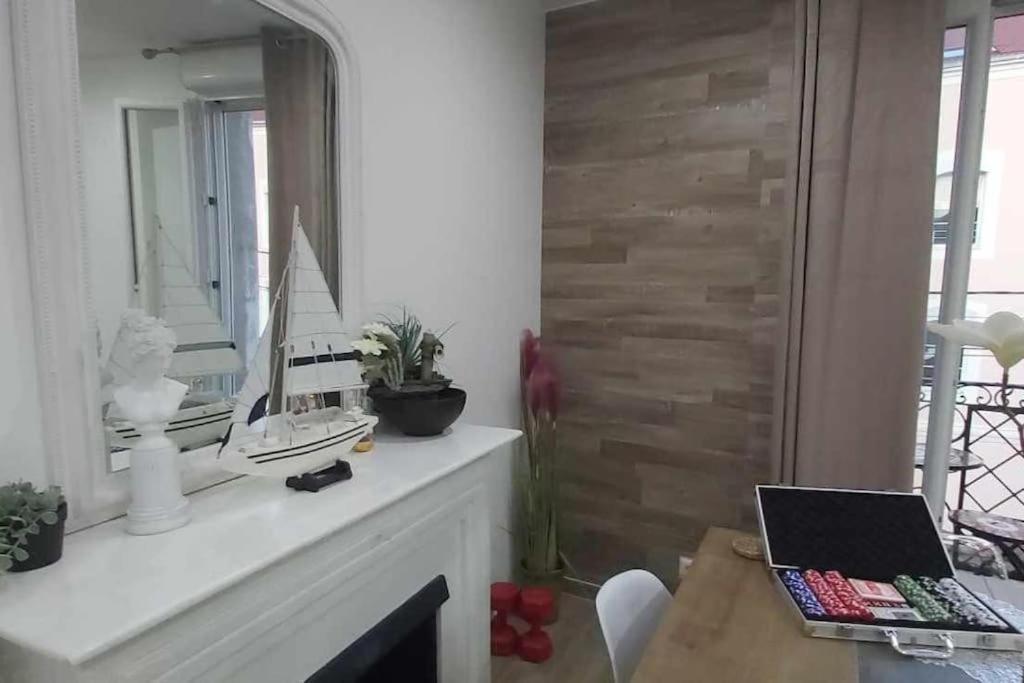Les Suite Appartement A Chalon Sur Saone Eksteriør bilde