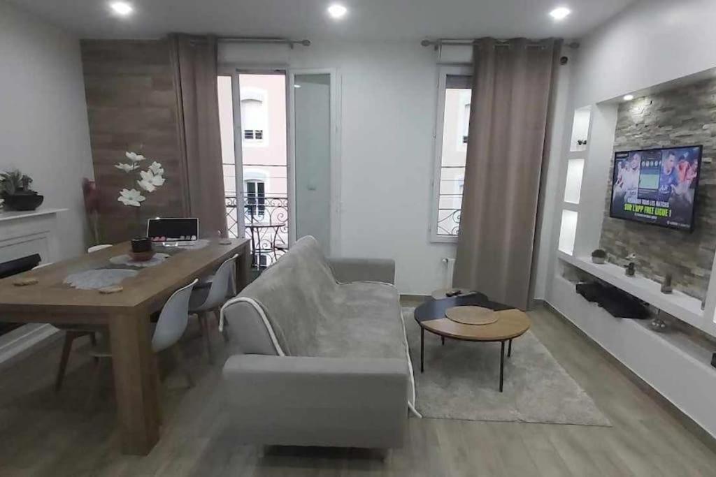 Les Suite Appartement A Chalon Sur Saone Eksteriør bilde